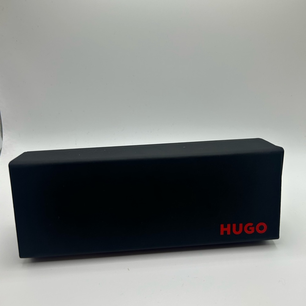 Hugo Boss Black Red Glasses Case W/ Magnetic Closure 6.5x2.25”x1.25” Sporty